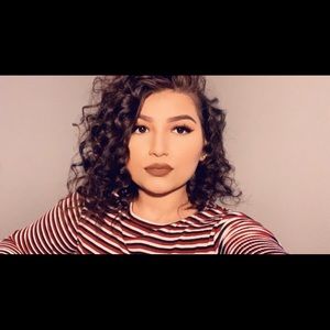 Meet your Posher, Crystal